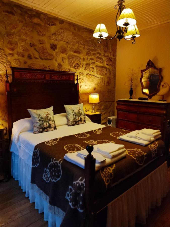 Lugar Da Pedra Alta - B&B - Private Historical Villa Melo Екстериор снимка